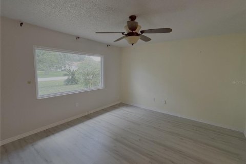 House in Ocala, Florida 2 bedrooms, 106.28 sq.m. № 2379425 - photo 6