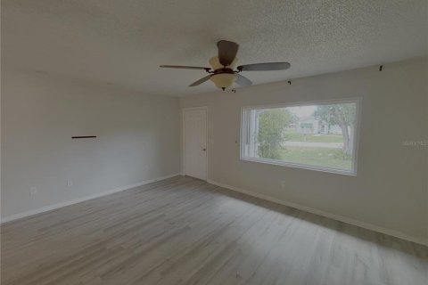House in Ocala, Florida 2 bedrooms, 106.28 sq.m. № 2379425 - photo 5