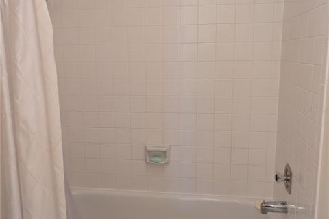 House in Pinellas Park, Florida 2 bedrooms, 164.99 sq.m. № 1873930 - photo 12
