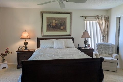 House in Pinellas Park, Florida 2 bedrooms, 164.99 sq.m. № 1873930 - photo 15