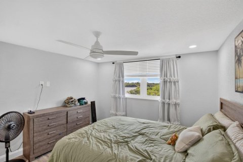 Condo in Boynton Beach, Florida, 2 bedrooms  № 2262973 - photo 18
