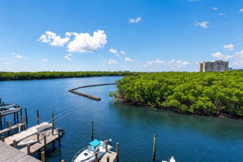 Condo in Boynton Beach, Florida, 2 bedrooms  № 2262973 - photo 3