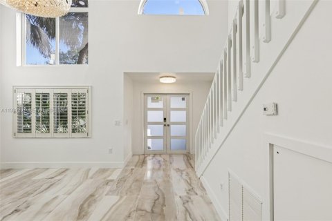 Casa en venta en Plantation, Florida, 4 dormitorios, 216.83 m2 № 2000350 - foto 7