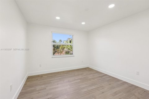 Casa en venta en Plantation, Florida, 4 dormitorios, 216.83 m2 № 2000350 - foto 26