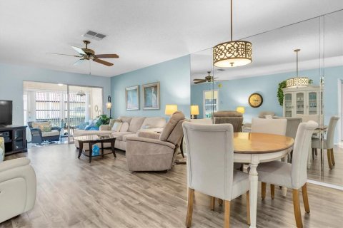 Condominio en venta en Clearwater, Florida, 2 dormitorios, 87.79 m2 № 1658737 - foto 13