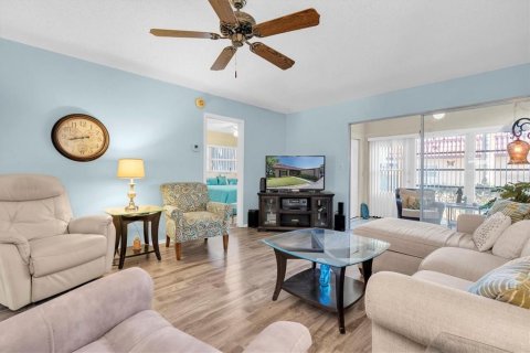 Condominio en venta en Clearwater, Florida, 2 dormitorios, 87.79 m2 № 1658737 - foto 6