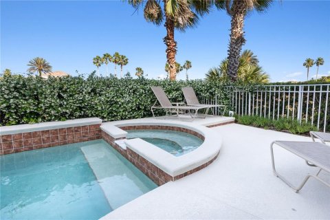 House in Palm Coast, Florida 4 bedrooms, 336.86 sq.m. № 1918848 - photo 15