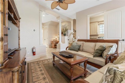 House in Palm Coast, Florida 4 bedrooms, 336.86 sq.m. № 1918848 - photo 8