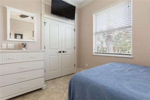 House in Palm Coast, Florida 4 bedrooms, 336.86 sq.m. № 1918848 - photo 12