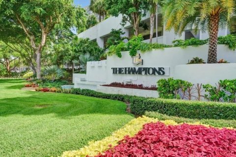 Condominio en venta en Aventura, Florida, 2 dormitorios, 144.93 m2 № 1920450 - foto 3