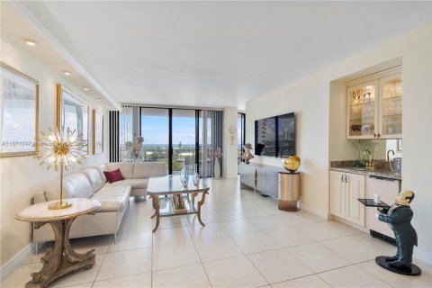 Condominio en venta en Aventura, Florida, 2 dormitorios, 144.93 m2 № 1920450 - foto 9