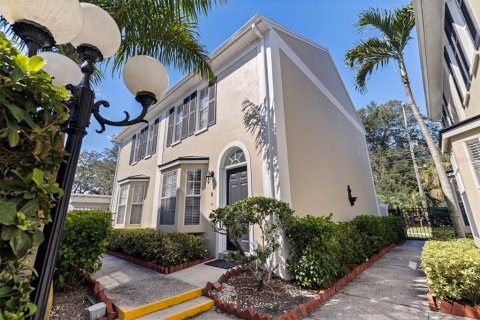 Touwnhouse à Tampa, Floride 2 chambres, 97.92 m2 № 2419635