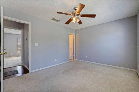Touwnhouse à vendre à Tampa, Floride: 2 chambres, 97.92 m2 № 2419635 - photo 19