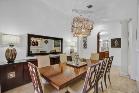 Купить виллу или дом в Пальметто-Бей, Флорида 5 спален, 368.17м2, № 1933845 - фото 6