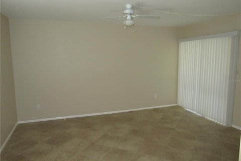House in Port Charlotte, Florida 3 bedrooms, 168.15 sq.m. № 2237171 - photo 7