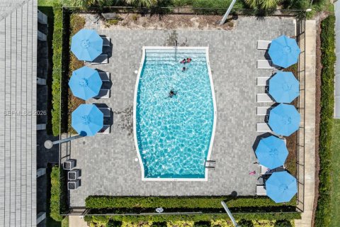 Touwnhouse à vendre à Miami Gardens, Floride: 4 chambres, 164.72 m2 № 2084816 - photo 29