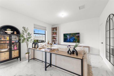 Touwnhouse à vendre à Miami Gardens, Floride: 4 chambres, 164.72 m2 № 2084816 - photo 13