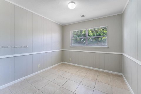 House in Lake Park, Florida 3 bedrooms, 132.2 sq.m. № 1802478 - photo 19