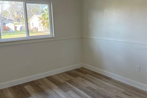 House in Edgewater, Florida 3 bedrooms, 99.5 sq.m. № 1569678 - photo 21