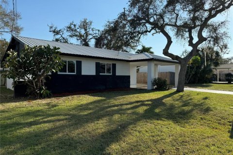 House in Edgewater, Florida 3 bedrooms, 99.5 sq.m. № 1569678 - photo 2