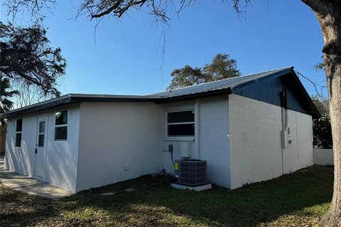 House in Edgewater, Florida 3 bedrooms, 99.5 sq.m. № 1569678 - photo 26