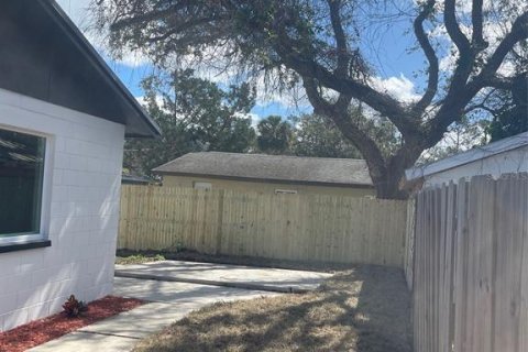 House in Edgewater, Florida 3 bedrooms, 99.5 sq.m. № 1569678 - photo 28