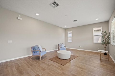 Casa en venta en Wesley Chapel, Florida, 4 dormitorios, 241.64 m2 № 1916237 - foto 12