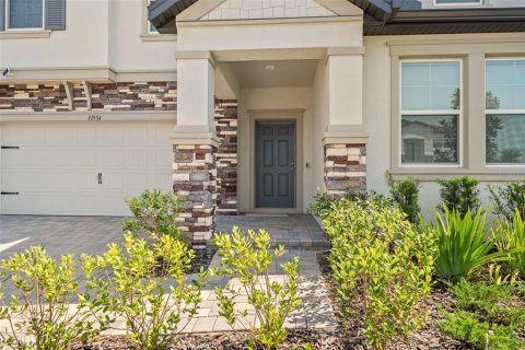 Casa en venta en Wesley Chapel, Florida, 4 dormitorios, 241.64 m2 № 1916237 - foto 3