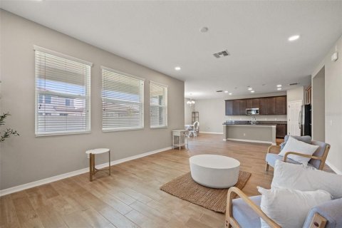 Casa en venta en Wesley Chapel, Florida, 4 dormitorios, 241.64 m2 № 1916237 - foto 10