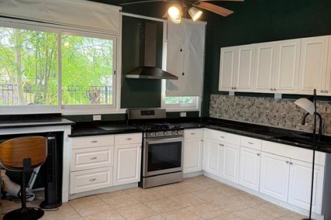 Villa ou maison à louer à Kissimmee, Floride: 4 chambres, 228.35 m2 № 2406691 - photo 16