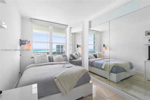 Condo in Miami Beach, Florida, 1 bedroom  № 2067886 - photo 12