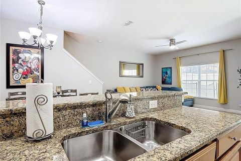 Townhouse in Kissimmee, Florida 5 bedrooms, 188.03 sq.m. № 2166273 - photo 6