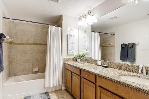 Townhouse in Kissimmee, Florida 5 bedrooms, 188.03 sq.m. № 2166273 - photo 19