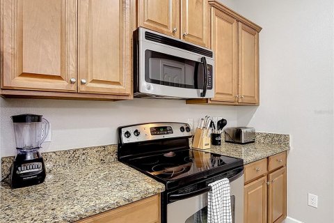 Townhouse in Kissimmee, Florida 5 bedrooms, 188.03 sq.m. № 2166273 - photo 5