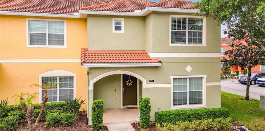 Townhouse in Kissimmee, Florida 5 bedrooms, 188.03 sq.m. № 2166273