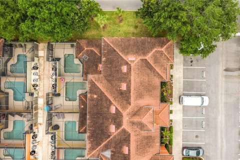 Townhouse in Kissimmee, Florida 5 bedrooms, 188.03 sq.m. № 2166273 - photo 25
