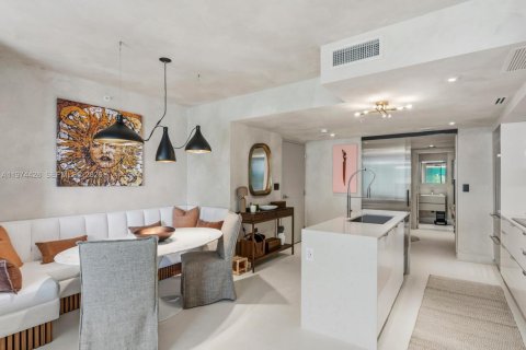 Copropriété à louer à Bay Harbor Islands, Floride: 1 chambre, 95.78 m2 № 2043848 - photo 12