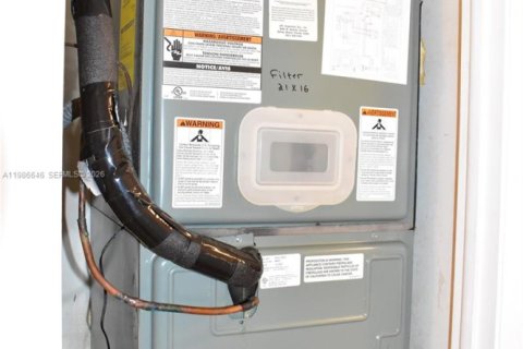 Condominio en venta en Sunrise, Florida, 2 dormitorios, 107.67 m2 № 2048381 - foto 25