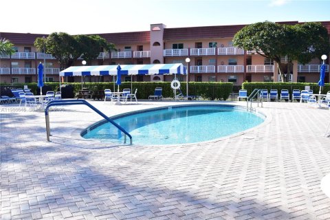 Condominio en venta en Sunrise, Florida, 2 dormitorios, 107.67 m2 № 2048381 - foto 5