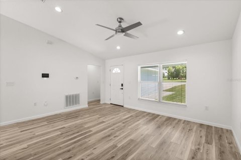 House in Ocala, Florida 3 bedrooms, 128.02 sq.m. № 1872802 - photo 5