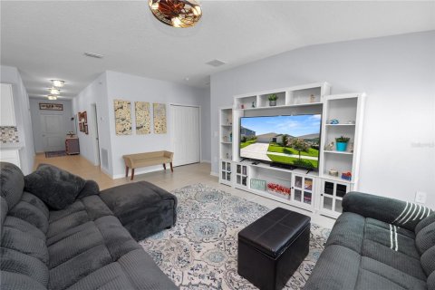 House in Lake Wales, Florida 4 bedrooms, 170.01 sq.m. № 2152283 - photo 7