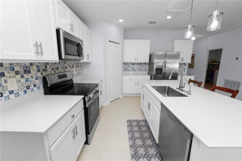 House in Lake Wales, Florida 4 bedrooms, 170.01 sq.m. № 2152283 - photo 19