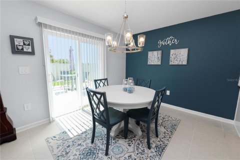 House in Lake Wales, Florida 4 bedrooms, 170.01 sq.m. № 2152283 - photo 13