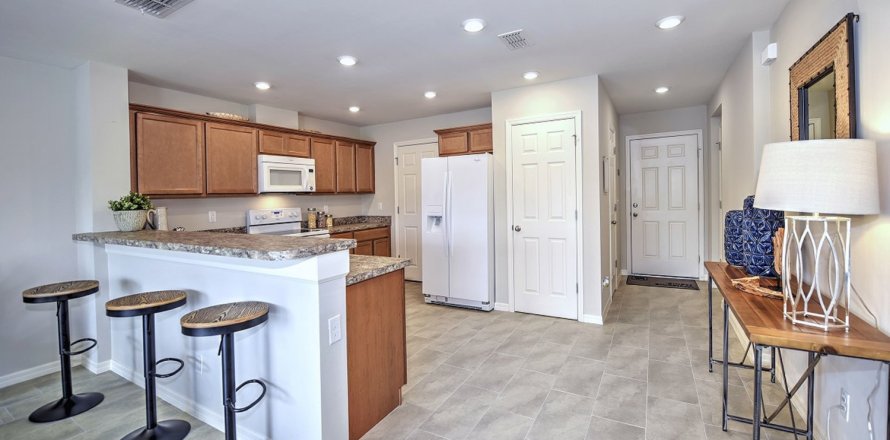 Touwnhouse à BAYSHORE COMMONS à North Fort Myers, Floride 2 chambres, 119 m2 № 56987