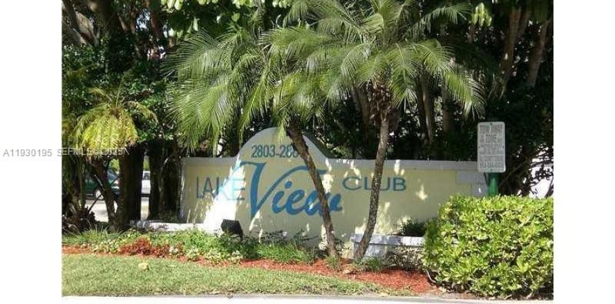 Condominio en Oakland Park, Florida, 1 dormitorio  № 1989288