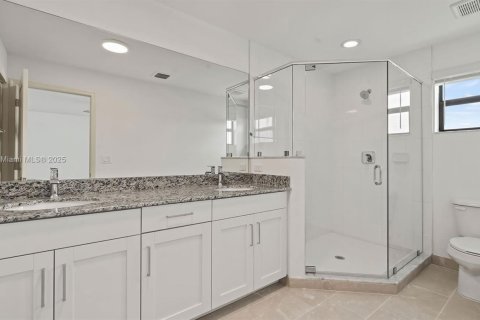 Townhouse in Port St. Lucie, Florida 4 bedrooms, 162.95 sq.m. № 1482031 - photo 16