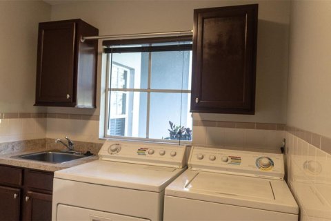 House in Lakeland, Florida 3 bedrooms, 203.73 sq.m. № 1904751 - photo 24