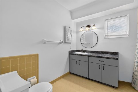 Купить виллу или дом в Уинтер-Хейвен, Флорида 8 комнат, 162.76м2, № 2148075 - фото 28