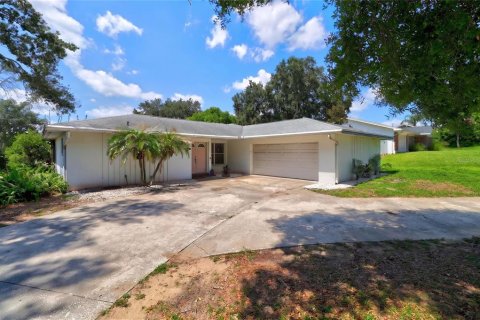 Villa ou maison à Winter Haven, Floride 3 chambres, 162.76 m2 № 2148075