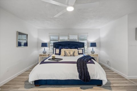 Casa en venta en Clearwater, Florida, 4 dormitorios, 256.04 m2 № 2388224 - foto 6